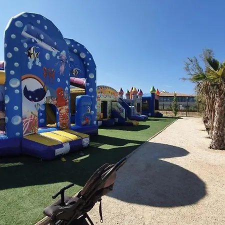 Mobilhome Proche Mer, Spacieux * Hyeres